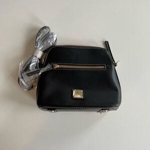 NWOT Unbranded Womens Black Crossbody Purse